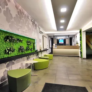 hotel-nederland.hotelinveneto.com/